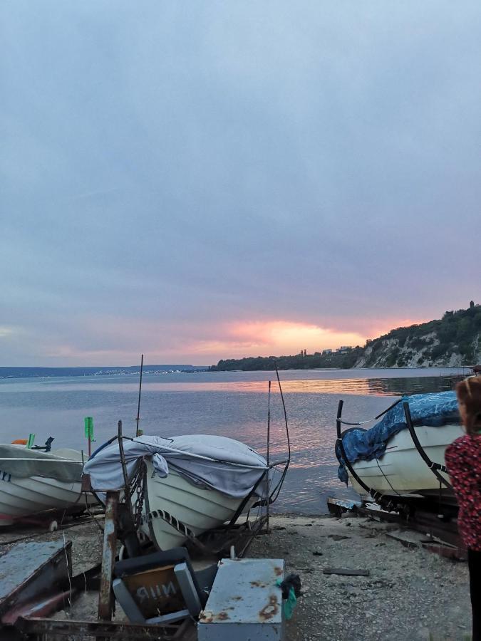 Luxury Apartment Amalfi 300 M From The Beach Varna Buitenkant foto