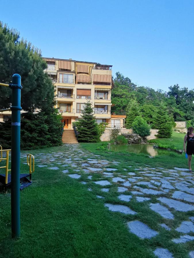 Luxury Apartment Amalfi 300 M From The Beach Varna Buitenkant foto