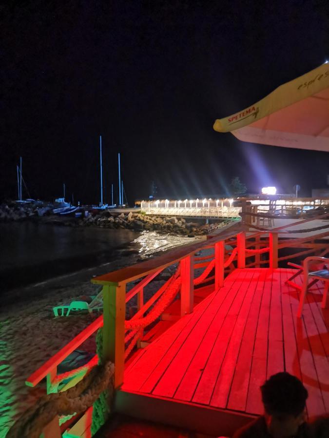 Luxury Apartment Amalfi 300 M From The Beach Varna Buitenkant foto