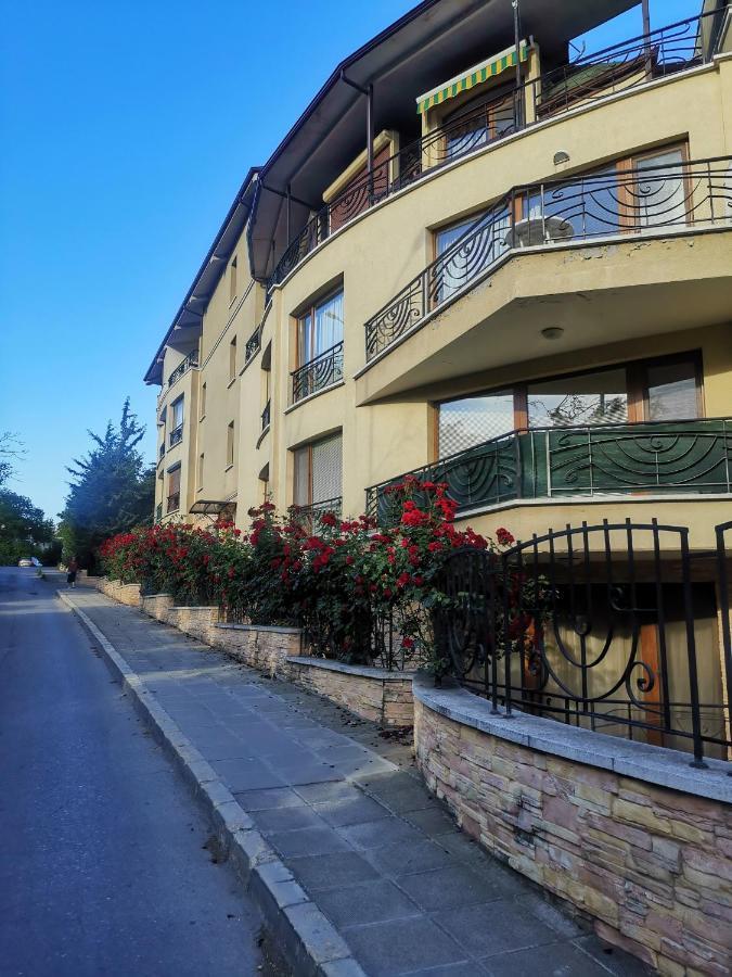 Luxury Apartment Amalfi 300 M From The Beach Varna Buitenkant foto
