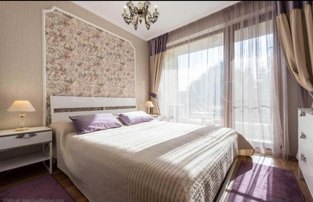 Luxury Apartment Amalfi 300 M From The Beach Varna Buitenkant foto